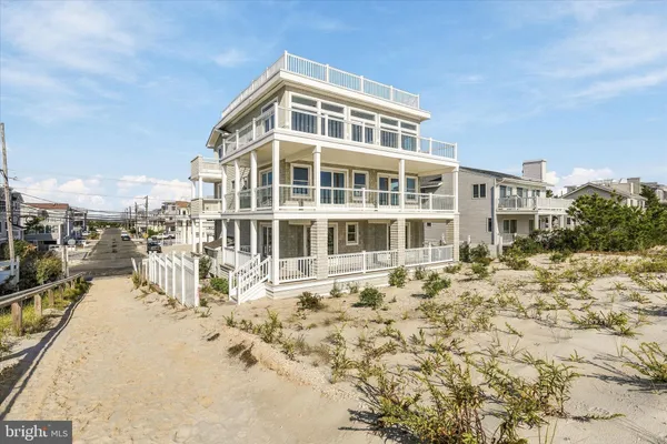 3803 S LONG BEACH BLVD