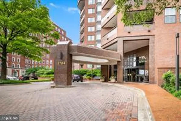 3704 N CHARLES ST 805