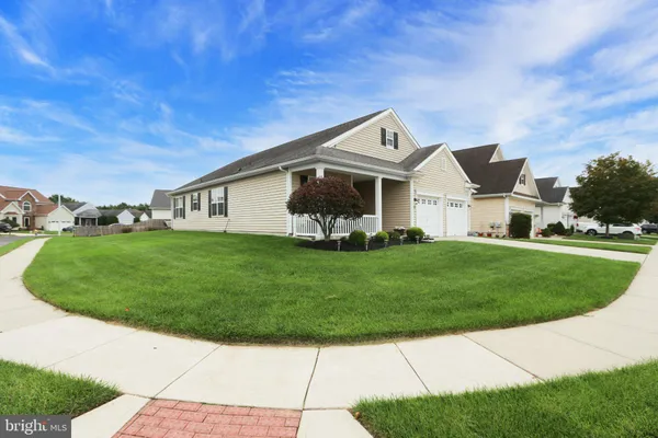 20 E DEHART AVE