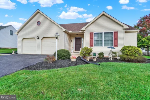 117 CEDAR DR