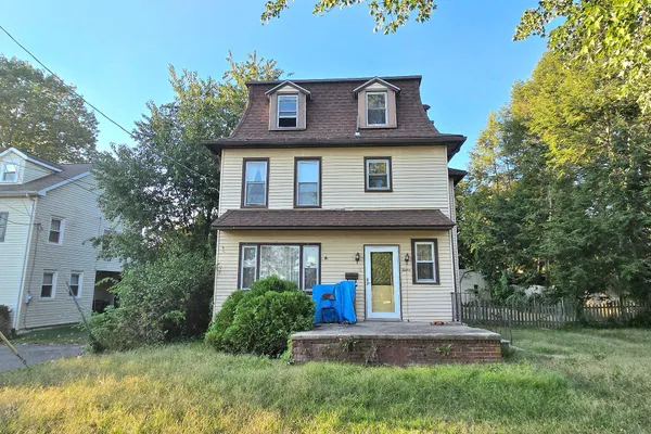 12 KIRKWOOD RD