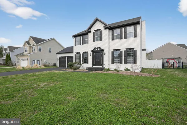 105 MAKO DR
