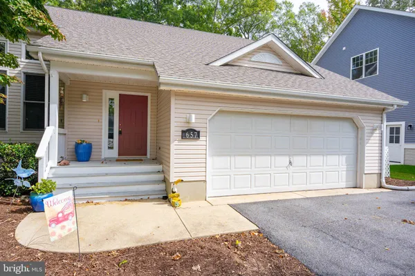 657 BETHANY LOOP