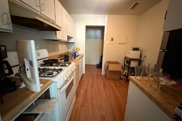 19307 CLUB HOUSE RD 204