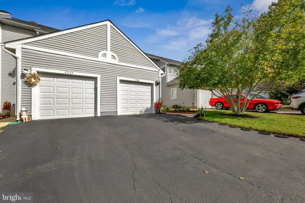 4506 FOUR SEASONS PL