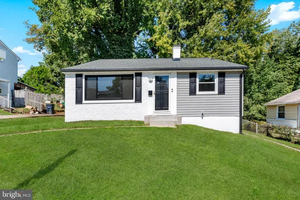 506 BARRYMORE DR