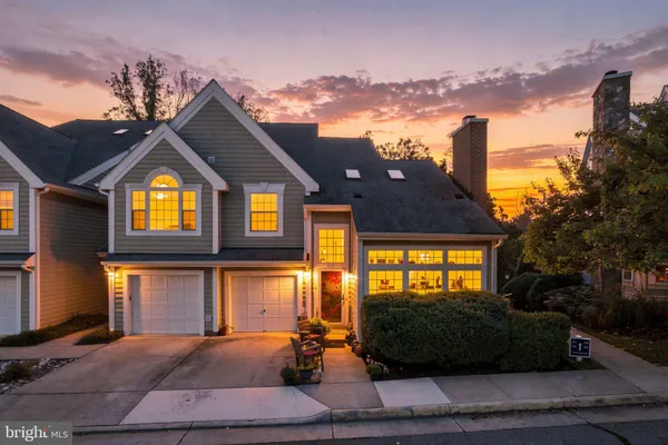 312 OVERLOOK DR