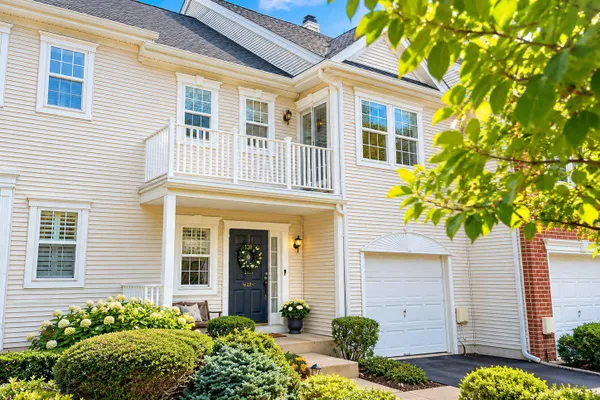 128 TREYMORE CT