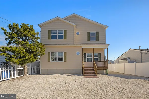 67 GLENN DR