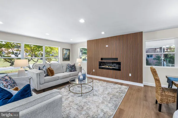20 MEL MARA DR