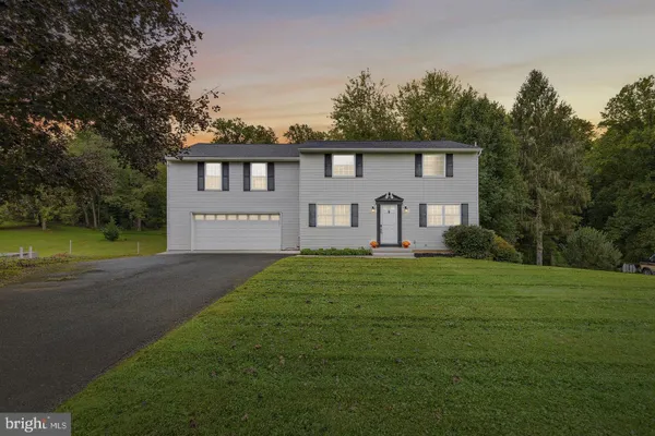 3906 BOXWOOD RD