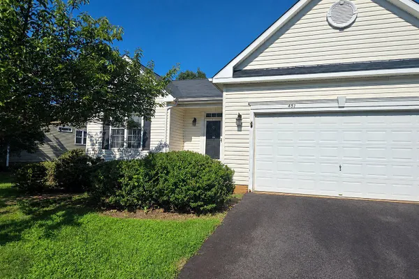 451 KEARNS DR