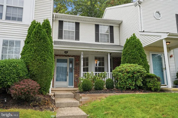 15 FAIR OAKS CT