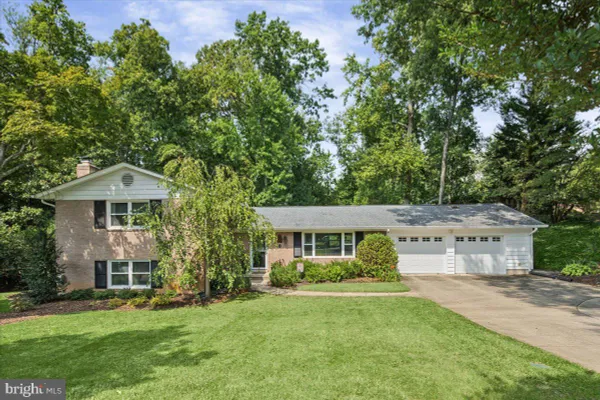 4000 MAVIS CT