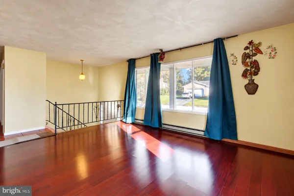 68 DITZLER AVE