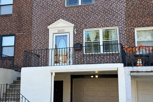2633 SORENTO RD