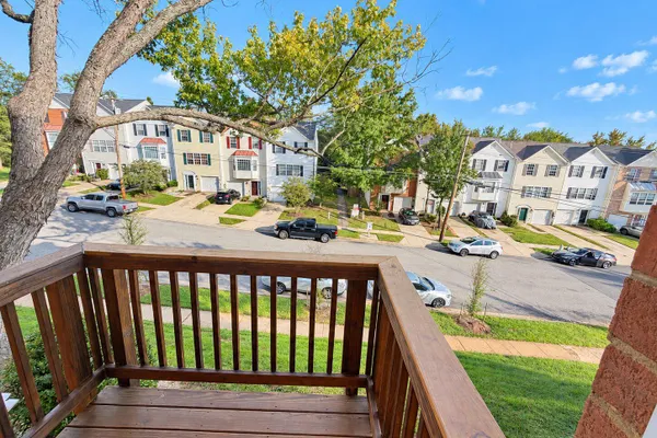 2512 MARKHAM LN 3