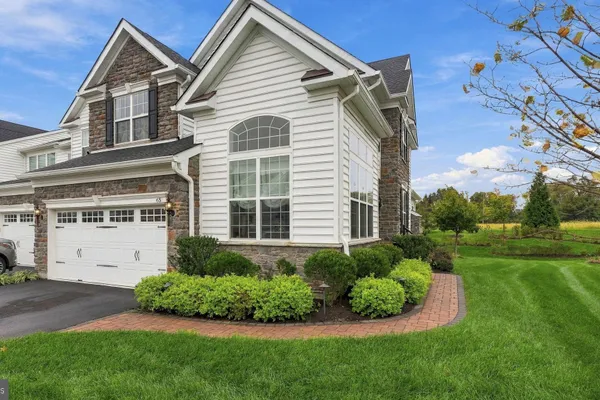 65 LAVENDER DR