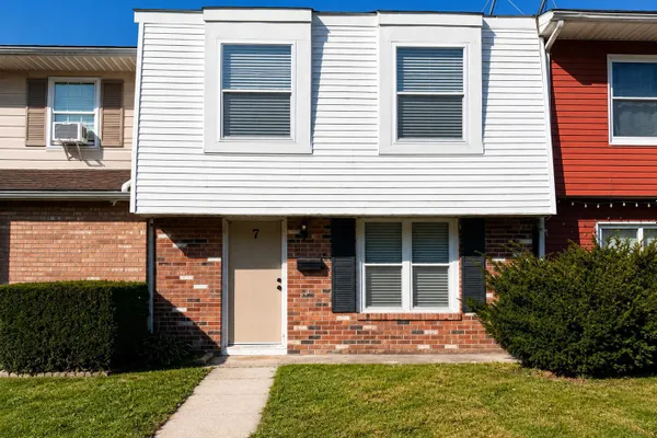 7 MADELEY CT