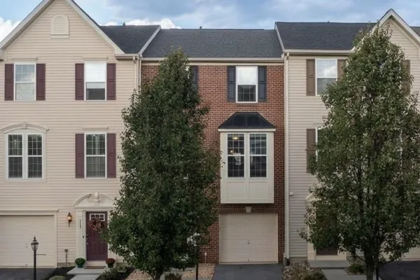 110 ARGYLE CT