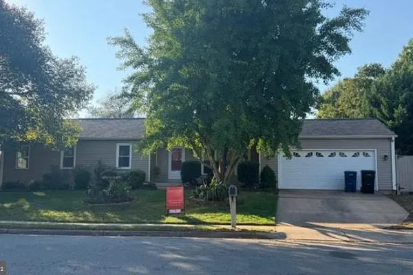 113 N N LAURA ANNE DR