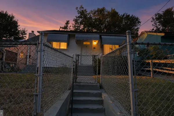 335 CARMODY HILLS DR
