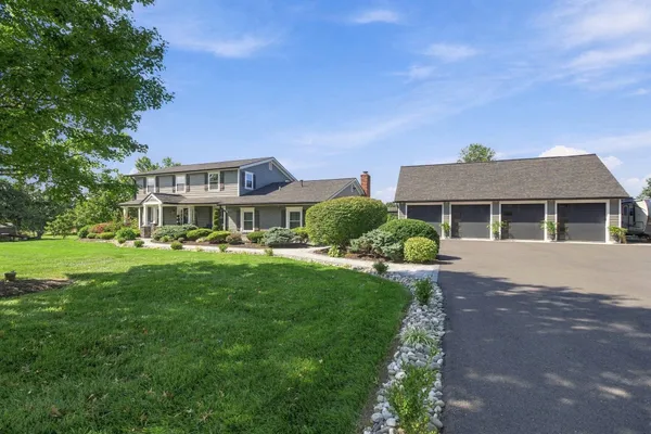 104 N VASSAR DR