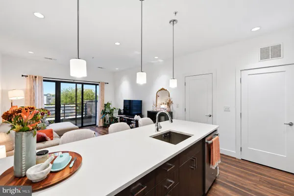 1111 ORREN ST 502