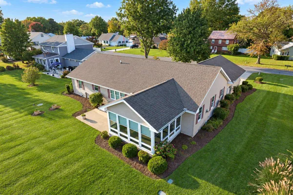 803 PARK DR