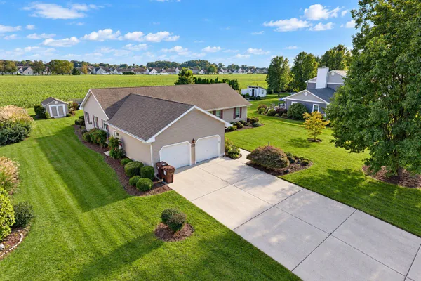 803 PARK DR