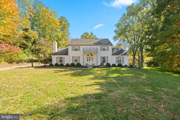 801 LAWRENCE LN