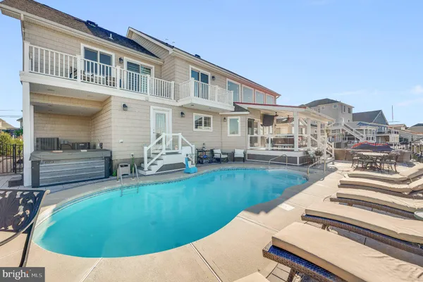 1116 CAPSTAN DR