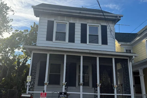 160 CHURCH ST