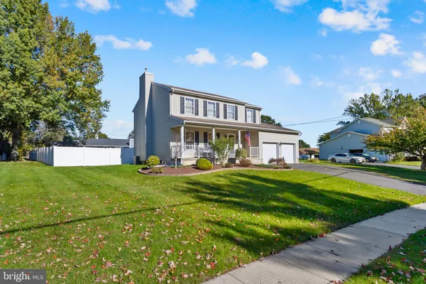 31 W CONSTITUTION DR