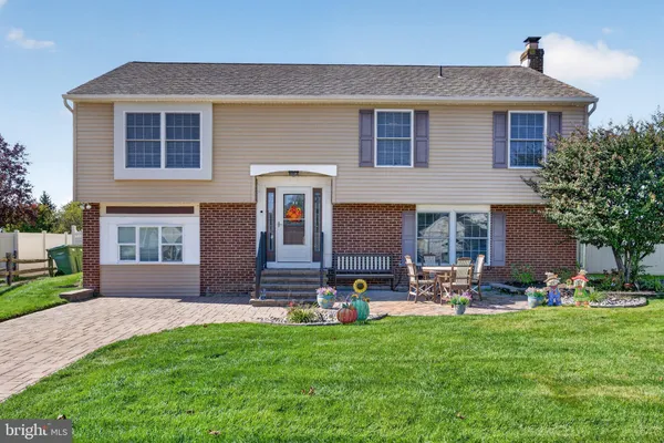29 CANDLEWOOD CIR