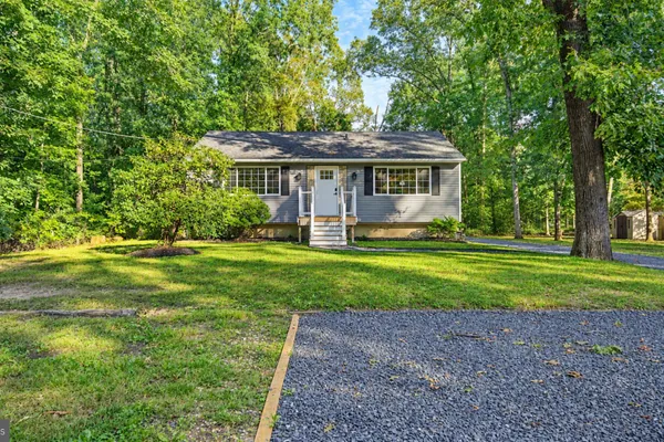 1046 CEDAR AVE