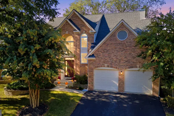 1600 CLARKS CT