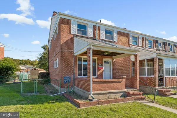 8067 WALLACE RD