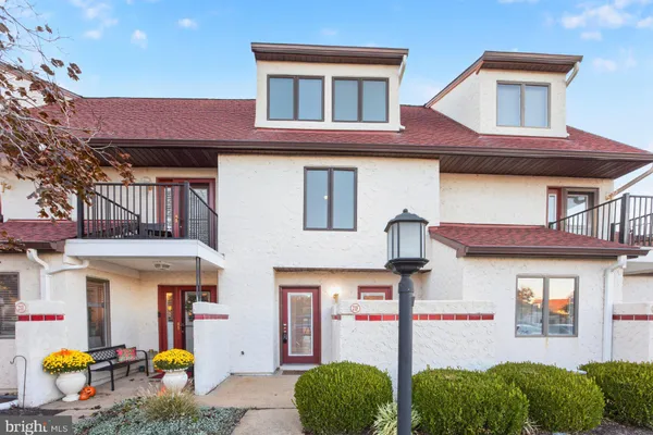 21 QUEEN VICTORIA WAY F