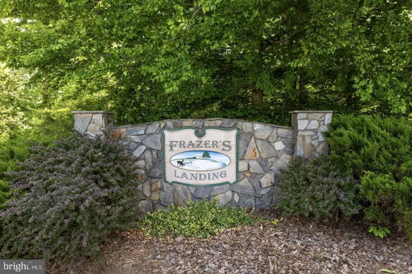 26458 ISABELLE DR