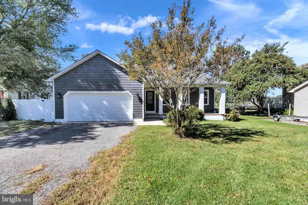 526 VICTORIA DR
