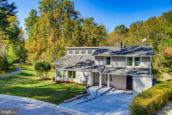 10621 BIG WOODS CT