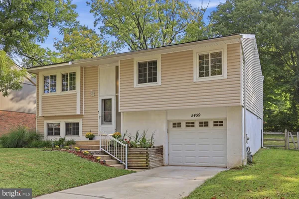 5459 BLUECOAT LN