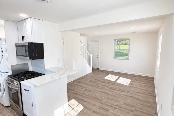 2606 KENT VILLAGE DR