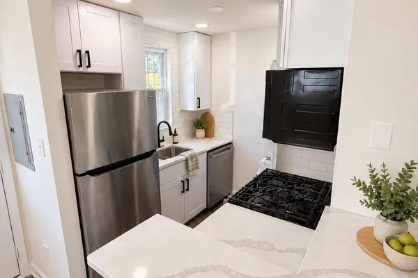 2606 KENT VILLAGE DR