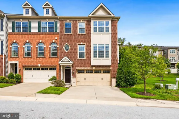 202 ADMIRALS CT