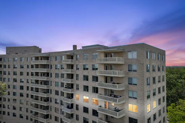 191 PRESIDENTIAL BLVD R-605