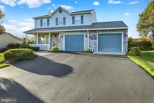 1161 ASHBOURNE DR