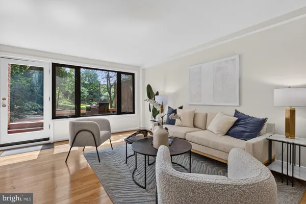 4114 DAVIS PL 104