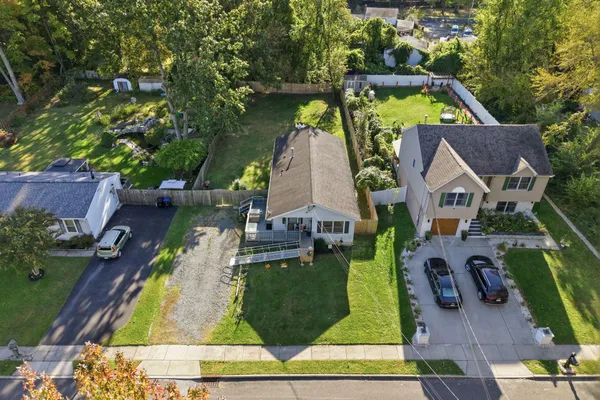 347 MARION AVE